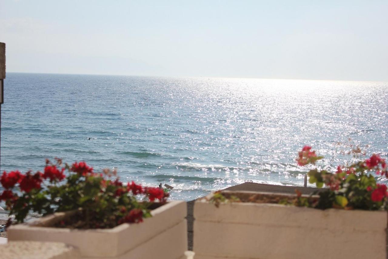 Ladies Beach Hotel Kusadasi Exterior foto